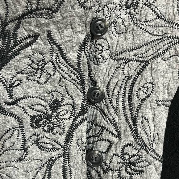 Knitted & Knotted Sweater Sz Large - Picture 5 of 10